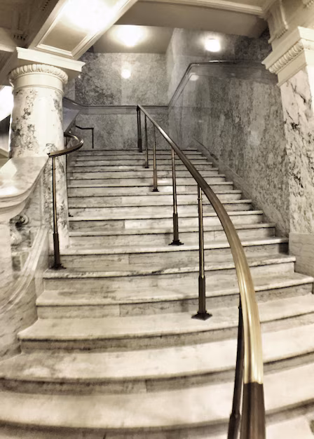escaleras de marmol en sevilla